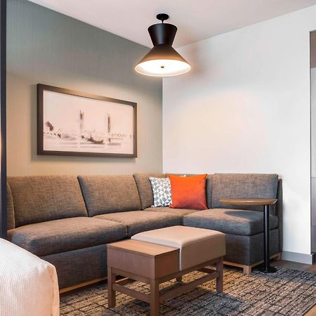 Hyatt Place Sacramento International Airport Экстерьер фото